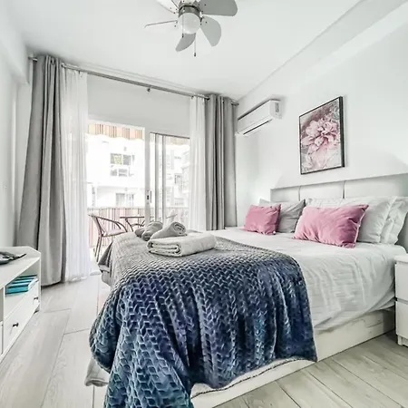 Reformed Studio Apartment In Central Nerja 3K Exterior photo
